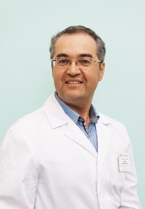 Нурмеев Ильдар Наилевич Сосудистый хирург, доктор медицинских наук, профессор